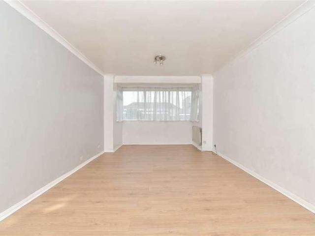Flat for sale in Greater London