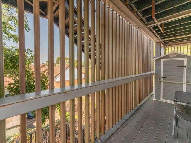 Flat for sale in Ruislip, Eastcote