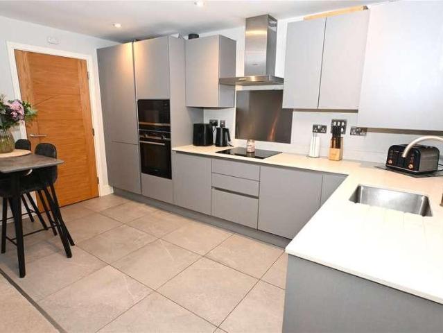 Flat for sale in Wake Green, West Midlands