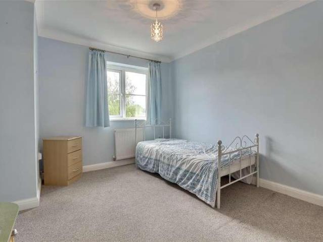 Flat for sale in Spring Vale, Hampshire