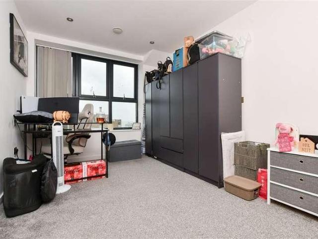 Flat for sale in East Cliff, Acol