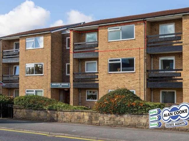 Flat for sale in Moortown, West Yorkshire