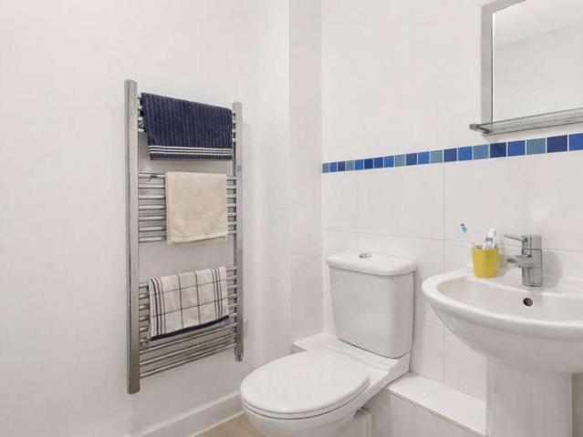 Flat for sale in Haven Road Industrial Area, Colchester