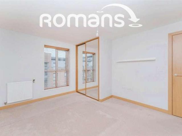 Flat for sale in West Drayton, Greater London