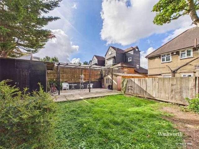 Flat for sale in London Borough of Brent, Greater London
