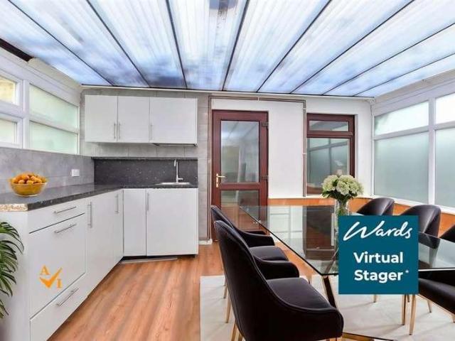 Flat for sale in Oad Street, Kent