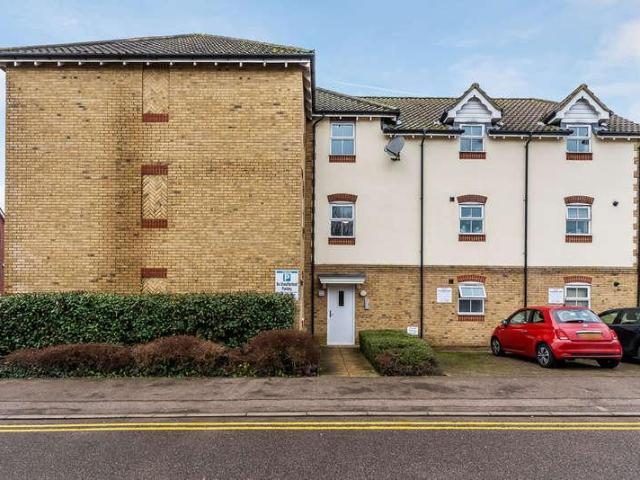 Flat for sale in The Butts, Kent