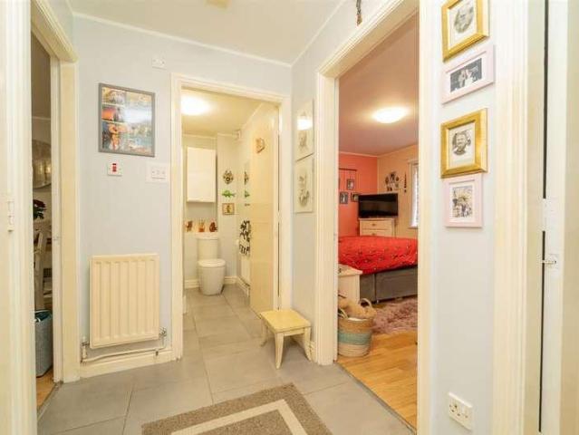 Flat for sale in Georgia, Greater Manchester