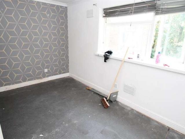 Flat for sale in Woodgate, West Midlands