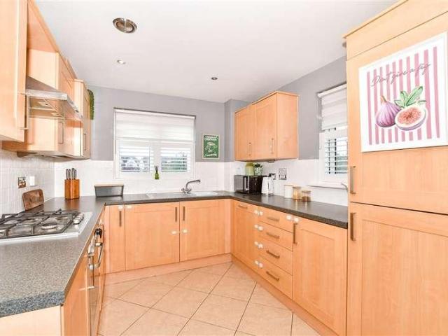 Flat for sale in Bourne Vale, Kent