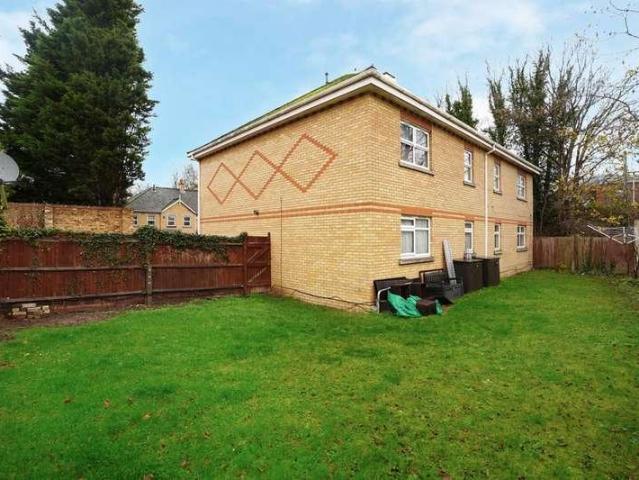 Flat for sale in Penge, Greater London