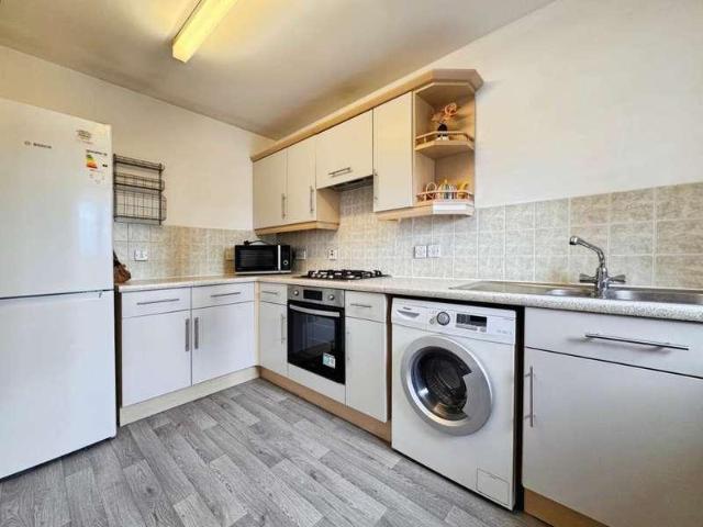 Flat for sale in Salford Quays, Salford