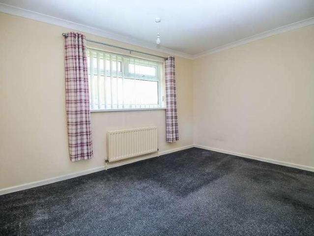 Flat for sale in Oxclose, Washington