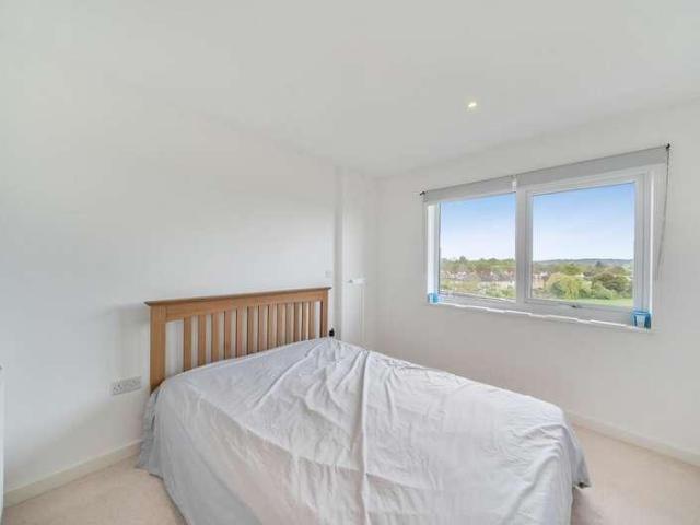 Flat for sale in Little Stanmore, Greater London