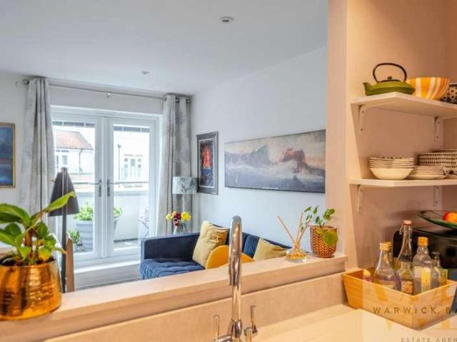 Flat for sale in Fishersgate, West Sussex