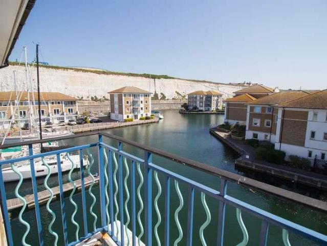 Flat for sale in Roedean
