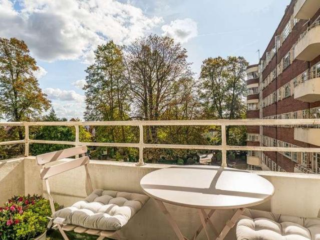 Flat for sale in London Borough of Haringey, Greater London