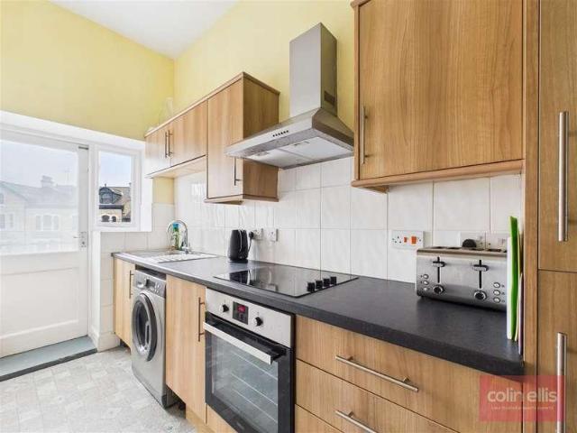 Flat for sale in South Cliff, Kepwick