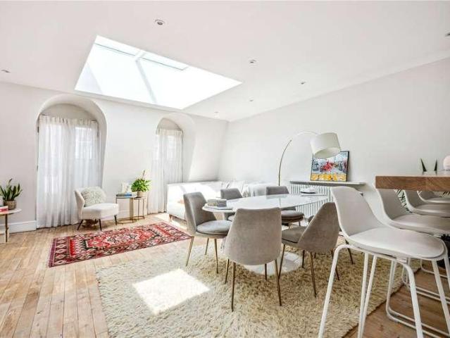 Flat for sale in Notting Hill, Greater London