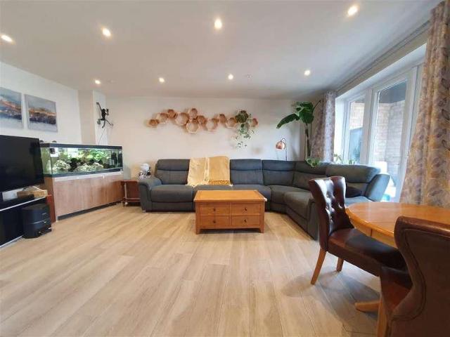 Flat for sale in Row Town, Surrey