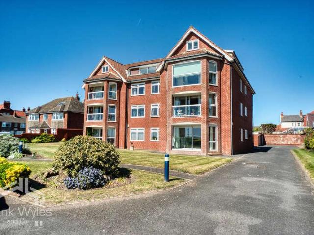 Flat for sale in St Annes, Lytham