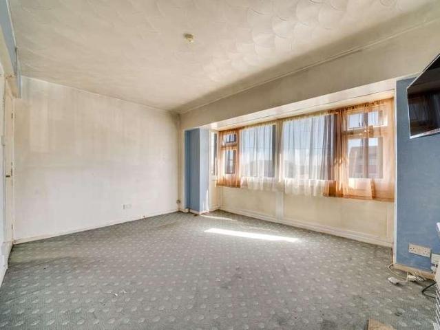 Flat for sale in Bridgnorth, Shropshire