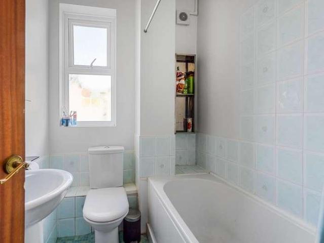 Flat for sale in Lower Halliford, Surrey
