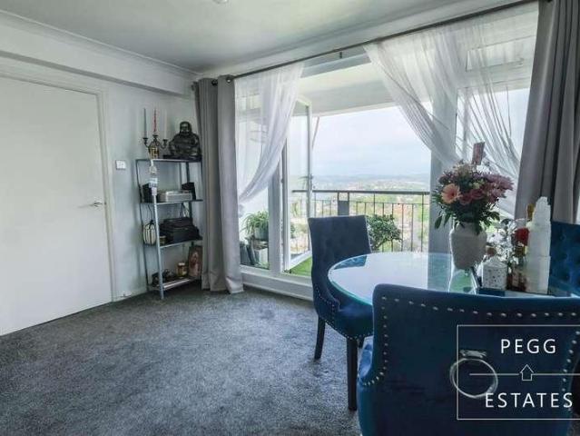 Flat for sale in Babbacombe
