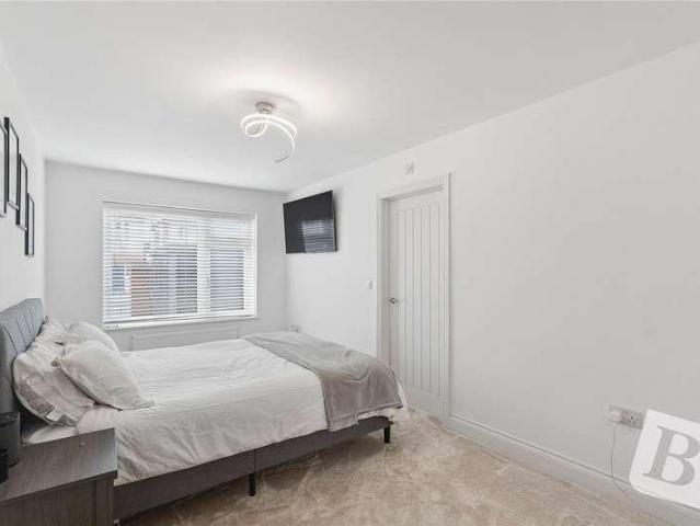 Flat for sale in London Borough of Havering, Greater London