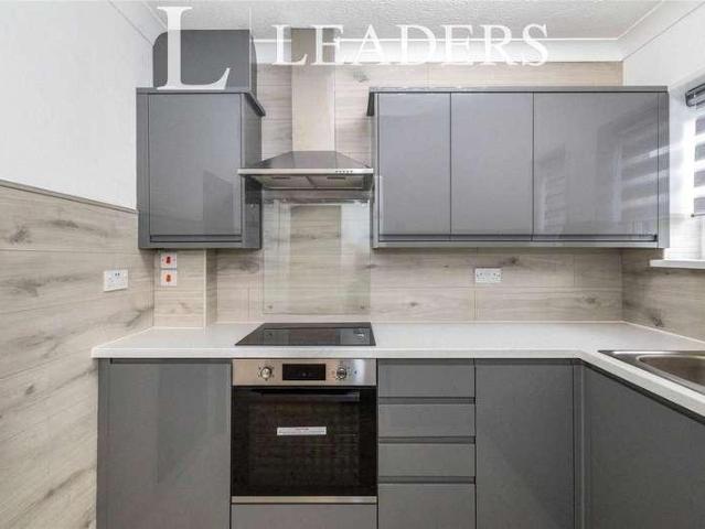 Flat for sale in Spring Vale, Hampshire