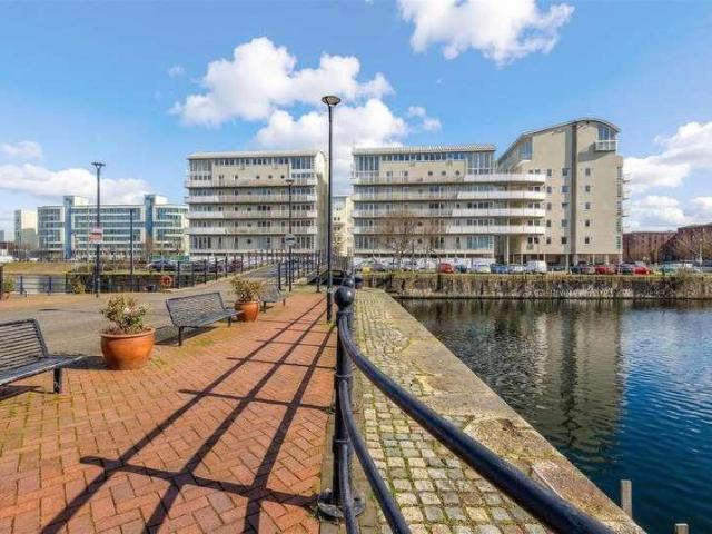 Flat for sale in Baltic Triangle, Liverpool