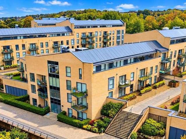 Flat for sale in Hemel Hempstead, Dacorum