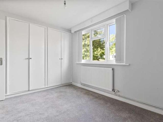 Flat for sale in Goring-by-Sea, Worthing