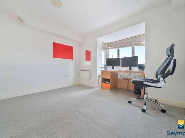 Flat for sale in Guildford Park, Westborough