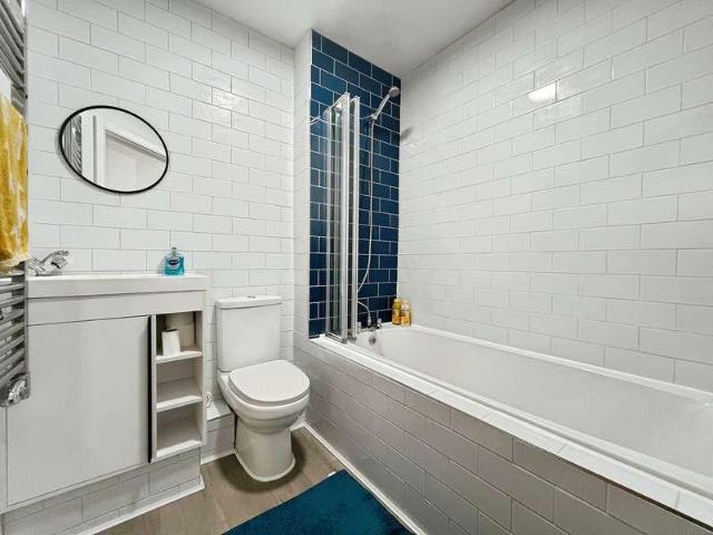 Flat for sale in The Valley, Bolton