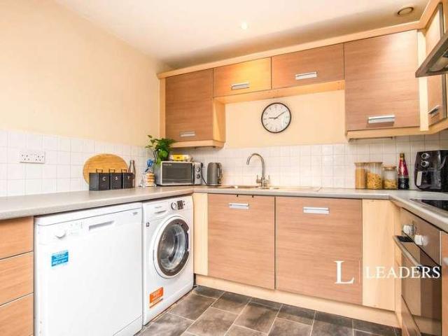 Flat for sale in St Clements, Worcester