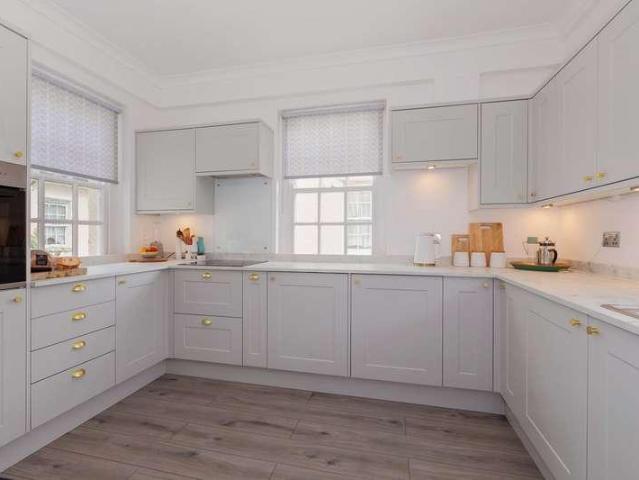 Flat for sale in Slough