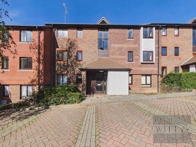 Flat for sale in Battle, Rother