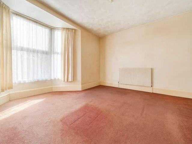 Flat for sale in Fratton, City Of Portsmouth