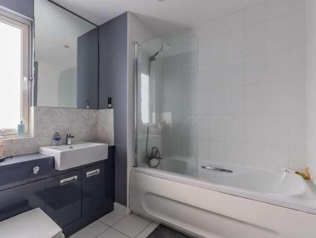 Flat for sale in Cardiff International Sports Village, Falcon Lodge