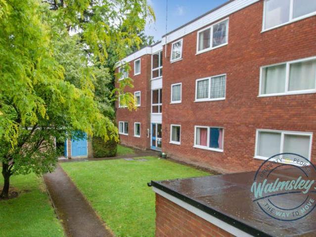Flat for sale in Cheylesmore, West Midlands