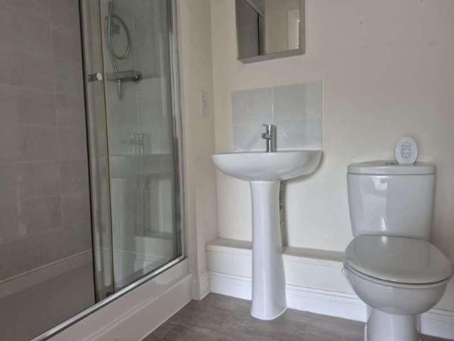 Flat for sale in Grove Park, Swale