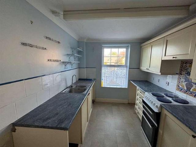 Flat for sale in Shaftesbury, East Dorset