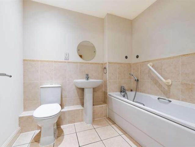 Flat for sale in Banstead, Reigate and Banstead