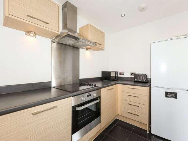 Flat for sale in Colindale, Greater London