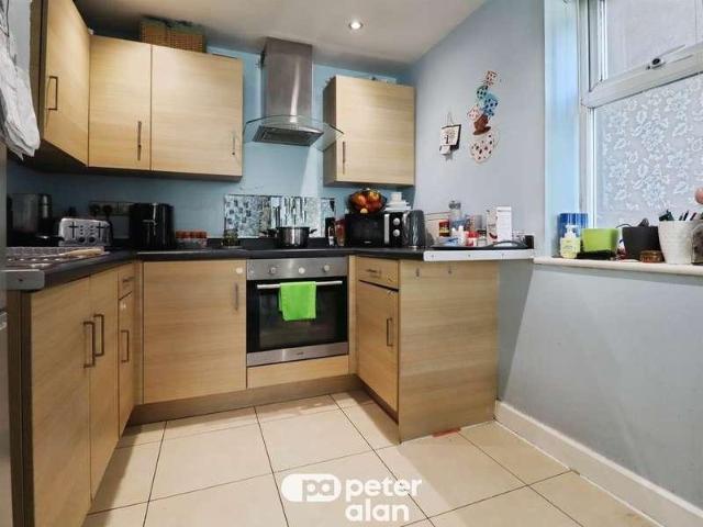 Flat for sale in Plasnewydd, Falcon Lodge
