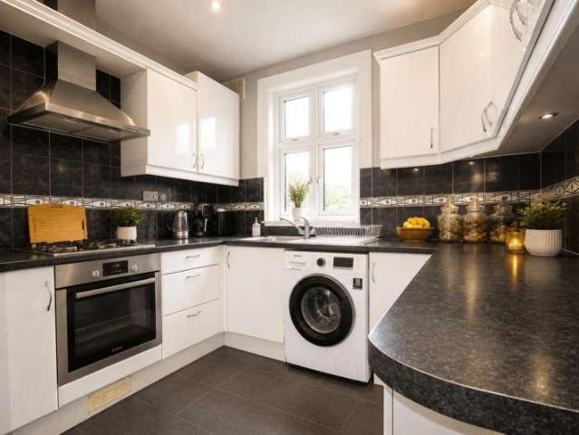 Flat for sale in Alperton, Greater London