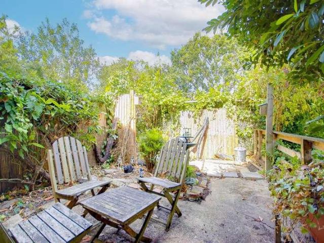 Flat for sale in South Tottenham, Greater London