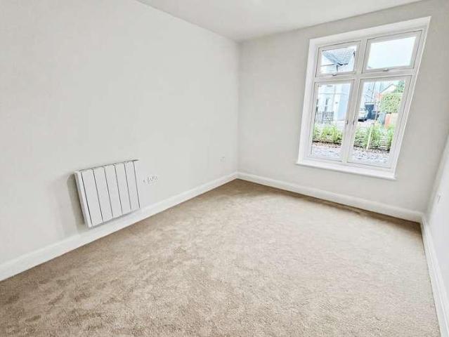 Flat for sale in Wick, Bournemouth