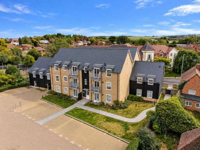 Flat for sale in Baldock, North Hertfordshire